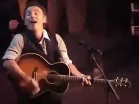 Bruce Springsteen - Rag Mama Rag - Live at Bradley Center, Milwaukee (06/14/2006)