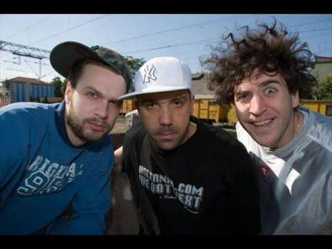 Usikana Druzina feat Skabo, Ajs Nigrutin & Timbe - Svi Flase Gore