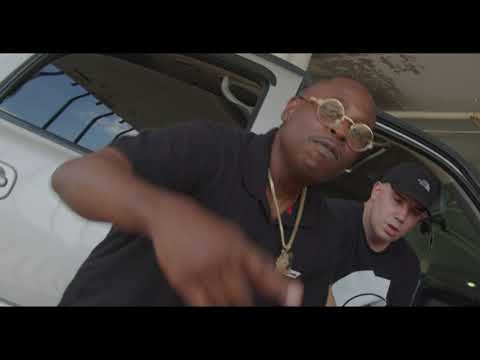 Let Tha Smoke Out - YoungNGreedy ft Hitta Slim