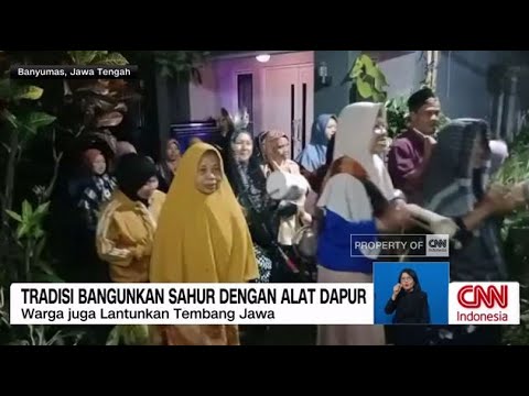 Tradisi Unik Membangunkan Sahur