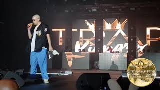 Bad Bunny - Madura Ft. Cosculluela ( En Vivo - Trap Kingz Concierto)