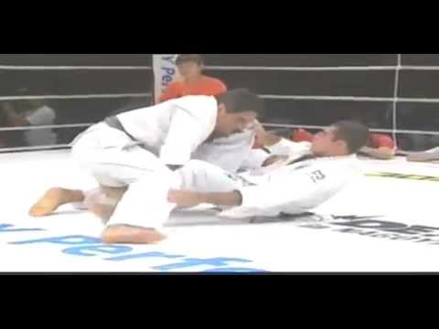 Rickson Gracie & Royler Gracie Demostration in Pride 5