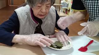 動画のサムネイル