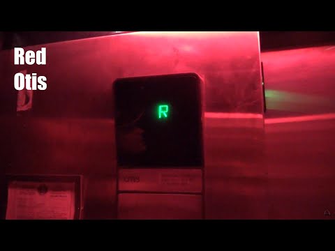 Glass Otis Hydraulic Elevator at Joe's Crab Shack in San Antonio, TX