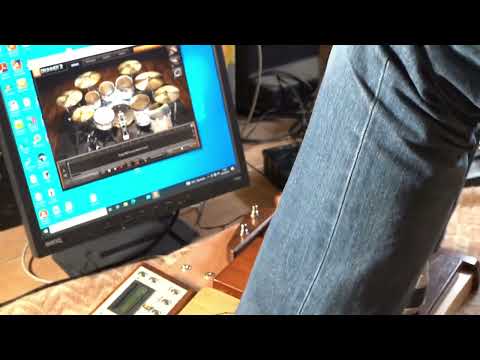 PLAYING WITH  EZ DRUMMER  VIA MIDI ON THE FLOORDRUM