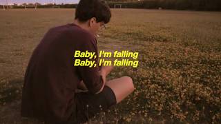 Teqkoi - baby I&#39;m falling (ft. Groundfold) (lyrics)