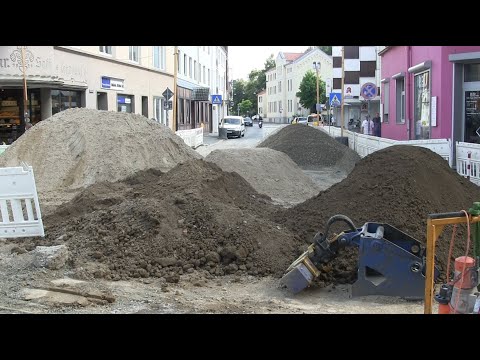 Baustelle Goschenstraße ( Sesamstraße ) in Hildesheim / Vollsperrung mit Sandhaufen ( 27.7.2021 )