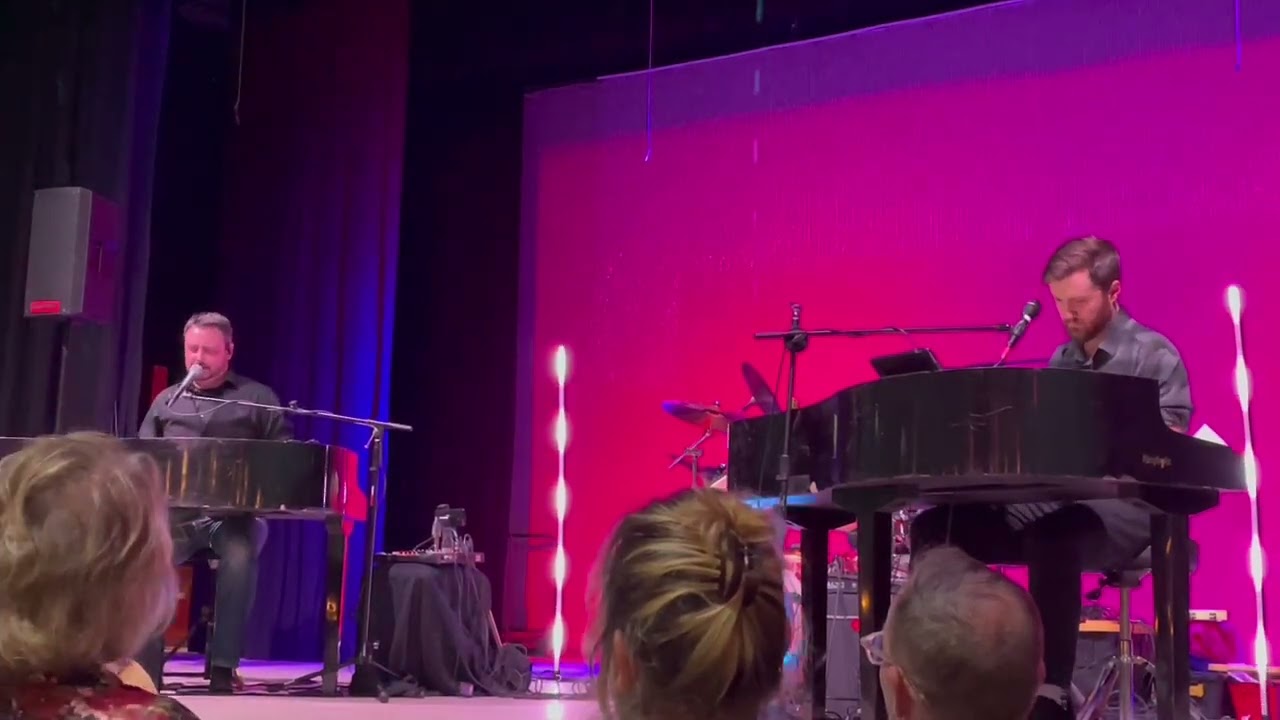 Promotional video thumbnail 4 for Big Time Dueling Pianos