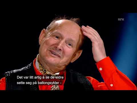 Viggo Johansen intervjuer Elias Akselsen