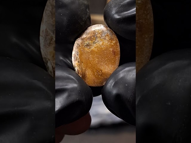 حجر عقيق داؤدي هبئة عين طبيعي