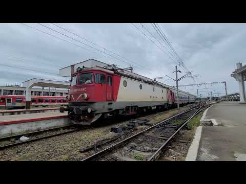 R 3085 Sighisoara - Cluj Napoca soseste in statie la linia 2