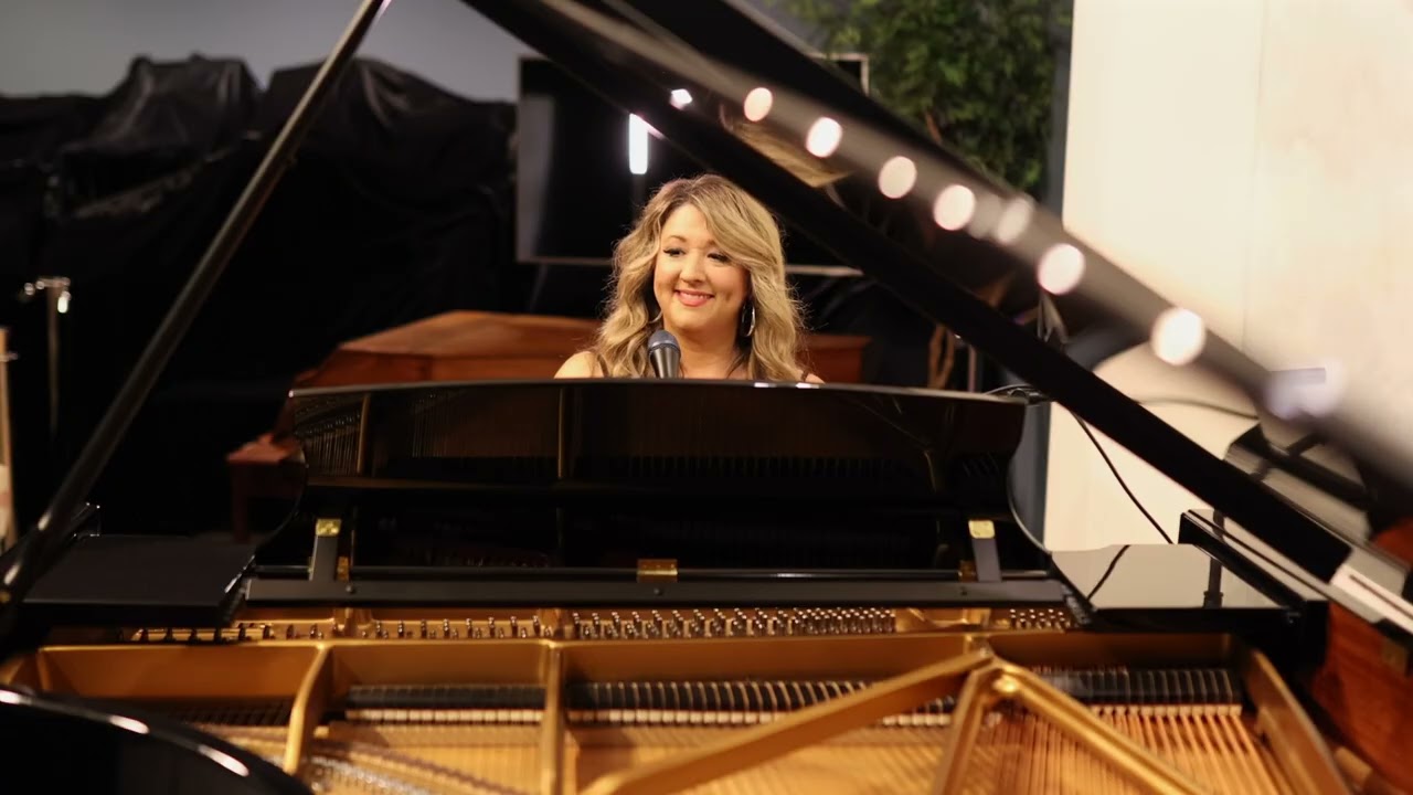 Promotional video thumbnail 2 for Piano Mandy