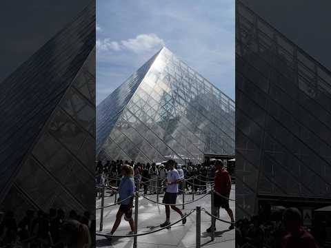 Video Thumbnail: Louvre reopens Apollo Gallery months after jewels worth millions stolen