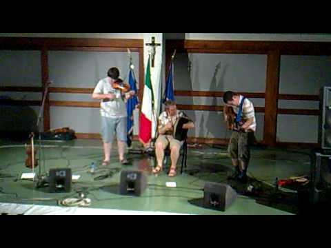 Folkest 2010 - King Chiaullee Live