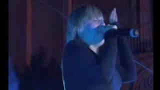 Denise Lombardo... favara... canta "fallin"