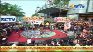 Download lagu Inbox Mbah Surip Tak Gendong 4,5milyar 10 07 09 mp3 Download lagu Inbox Mbah Surip Tak Gendong 4,5milyar 10 07 09 mp3