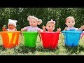 Diana Bermain Mengasuh Boneka Bayi