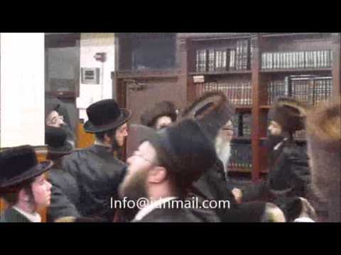 Simchas Beis Hashoeiva In Stanislov Sukkos 5776