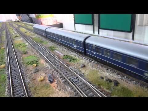 Trix V200 and DB Blauer Enzian-part1