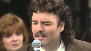 Bill &amp; Gloria Gaither   The Altar Live ft  Ray Boltz