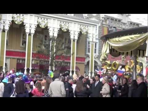 Flashmob 20th Anniversary April 12  Disneyland Paris 2012