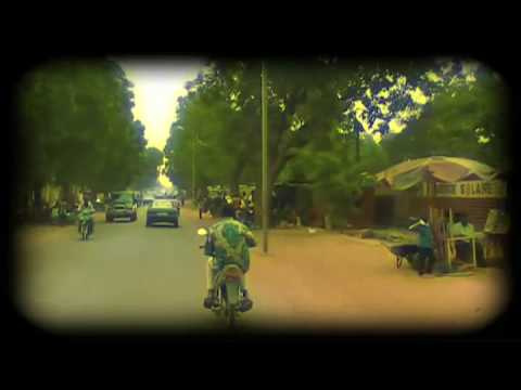 YAPA - "A Mobylette" (Pariwaga - Chapa Blues/Naïve)