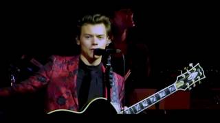 &quot;It&#39;s not your birthday anymore!&quot; Harry Styles - Tour 2017