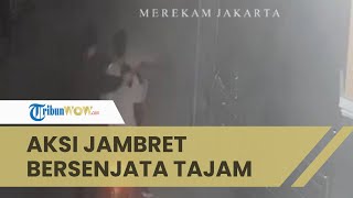Viral Video 2 Jambret Rampas Ponsel Jemaah Masjid di Koja, Leher Korban Dikalungi Senjata Tajam