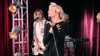 Violetta 3 - Los chicos de R5 cantan Heart Made Up On You