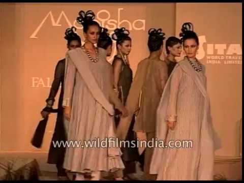 Dippanita Sharma and other Indian woman models walk for Monisha Bajaj