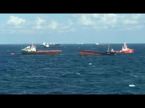 Frachter im Schwarzen Meer zweigeteilt