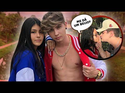 DIZENDO SIM PARA TUDO QUE AS FÃS QUISEREM - IRMÃOS BERTI