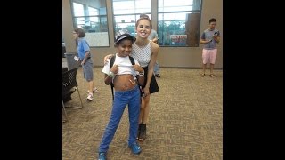 Carly calls out to KE at Provident Bank Park