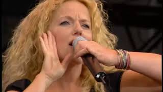 Geri Halliwell   Mi Chico Latino Party In The Park 99 360p