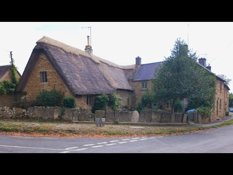 🍂 First Signs of Autumn in Kingham | A Luxury Cotswold Village Walk