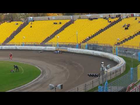 Groźny upadek z biegu 15. - Mistrzostwa Śląska w Rybniku (23.10.2022)