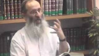 15051-3 מדוע המדרש מתרץ פסוקים בכוח?