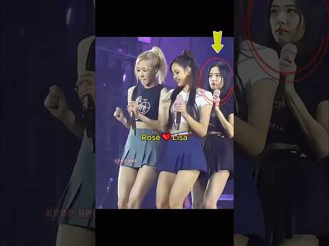 How Jisoo Enters Chaelisa's Love 💔🤣 #blackpink #kpop #lisa #rose #jisoo