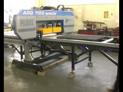 Ленточнопильный станок PILOUS ARG1100 DC GR - Видео c Youtube №1