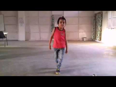 Master Ridhima performing on the song DANCE pe chance