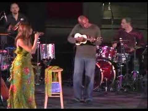 Na Penumbra, performance by Marta Santamaria