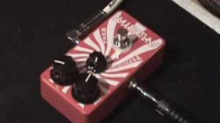 Video thumbnail for analogman Peppermint Fuzz guitar pedal demo Stratocaster by gearmanndude