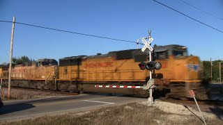 preview picture of video 'Union Pacific Freight Train CTH E'
