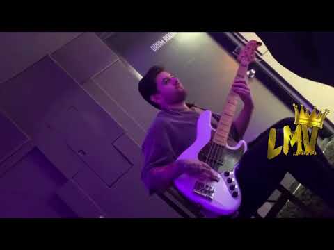 Danny Felix Grabando El Bajo!🔥