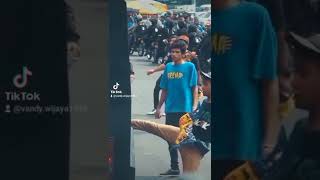 Download lagu AREMA PERSEBAYA VANDY WIJAYA mp3
