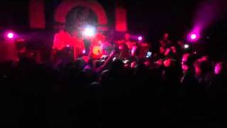 &quot;Ghost Man On The Third&quot; Taking Back Sunday