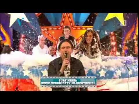 Beat De Mol - Katja in het schuimbad - S01E08