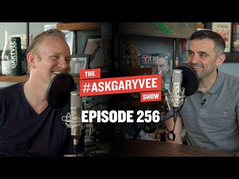 MORGAN SPURLOCK, PROFESSIONAL STORYTELLING AND MARKETING UNDERWEAR ON INSTAGRAM | ASKGARYVEE 256