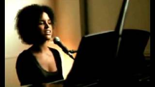 LAURA IZIBOR &#39;SHINE&#39;