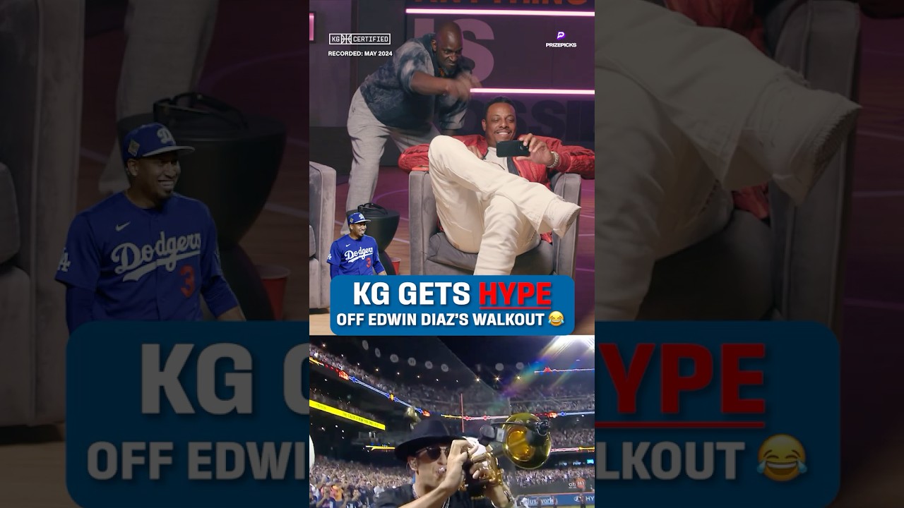 KG & Paul poppin' off to Edwin Diaz's entrance will never get old 🙂‍↕️ 🎺